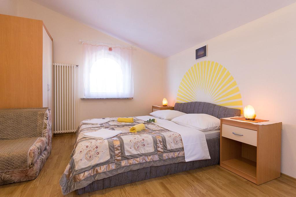 Apartments Juras Brzac Exterior photo
